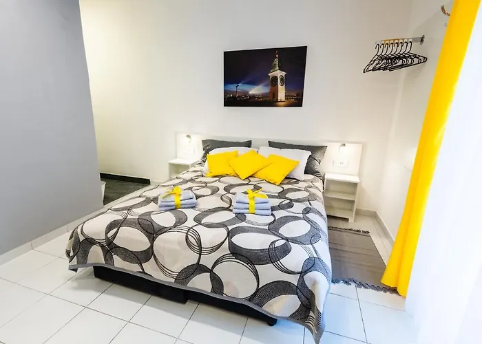 Black & Yellow Centrally Located Studio
